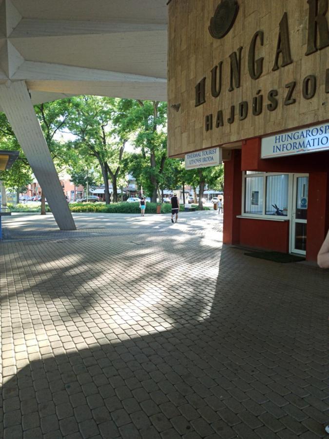 Prémium Apartman Hajduszoboszlo Bagian luar foto